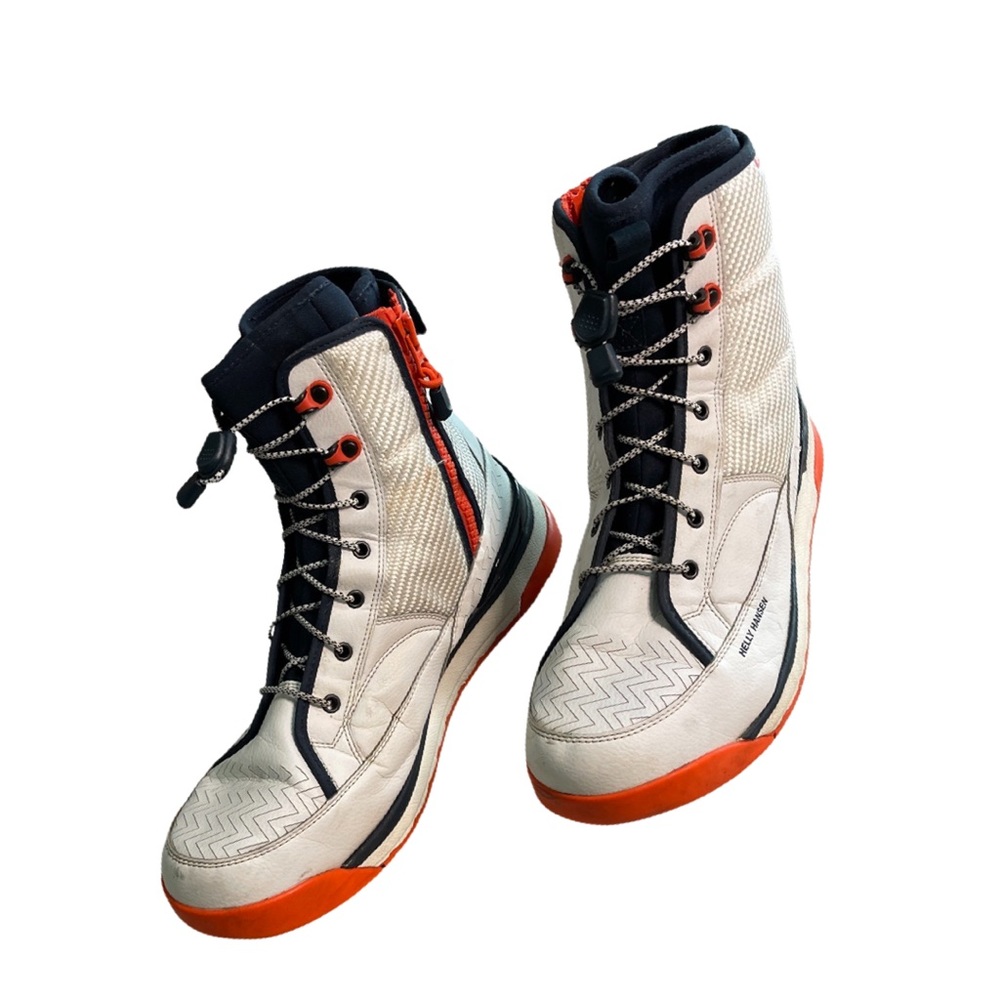 HELLY HANSEN 💙 SNEAKERS / BOOT 🥾